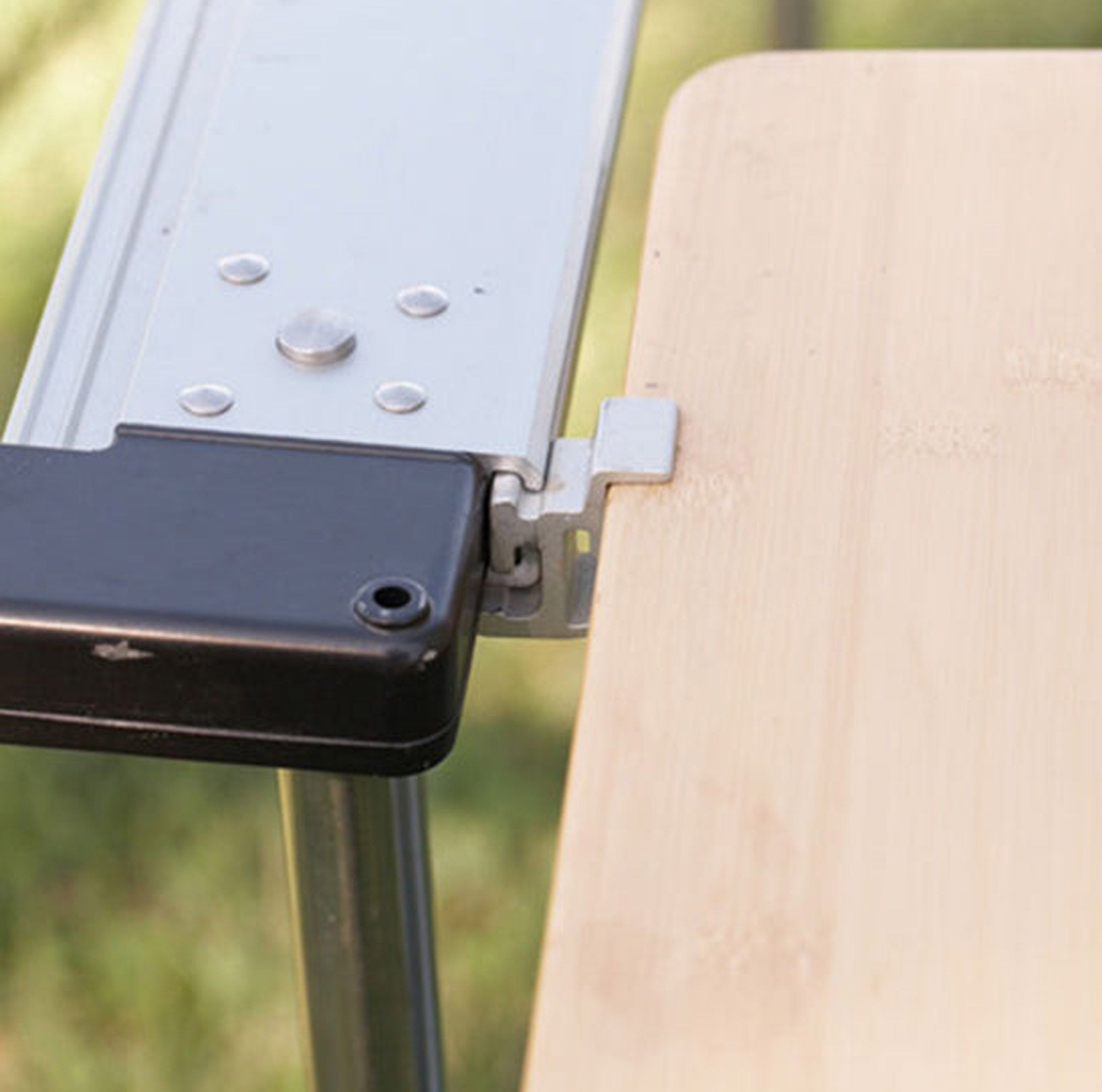 IGT Bamboo Sliding Extension