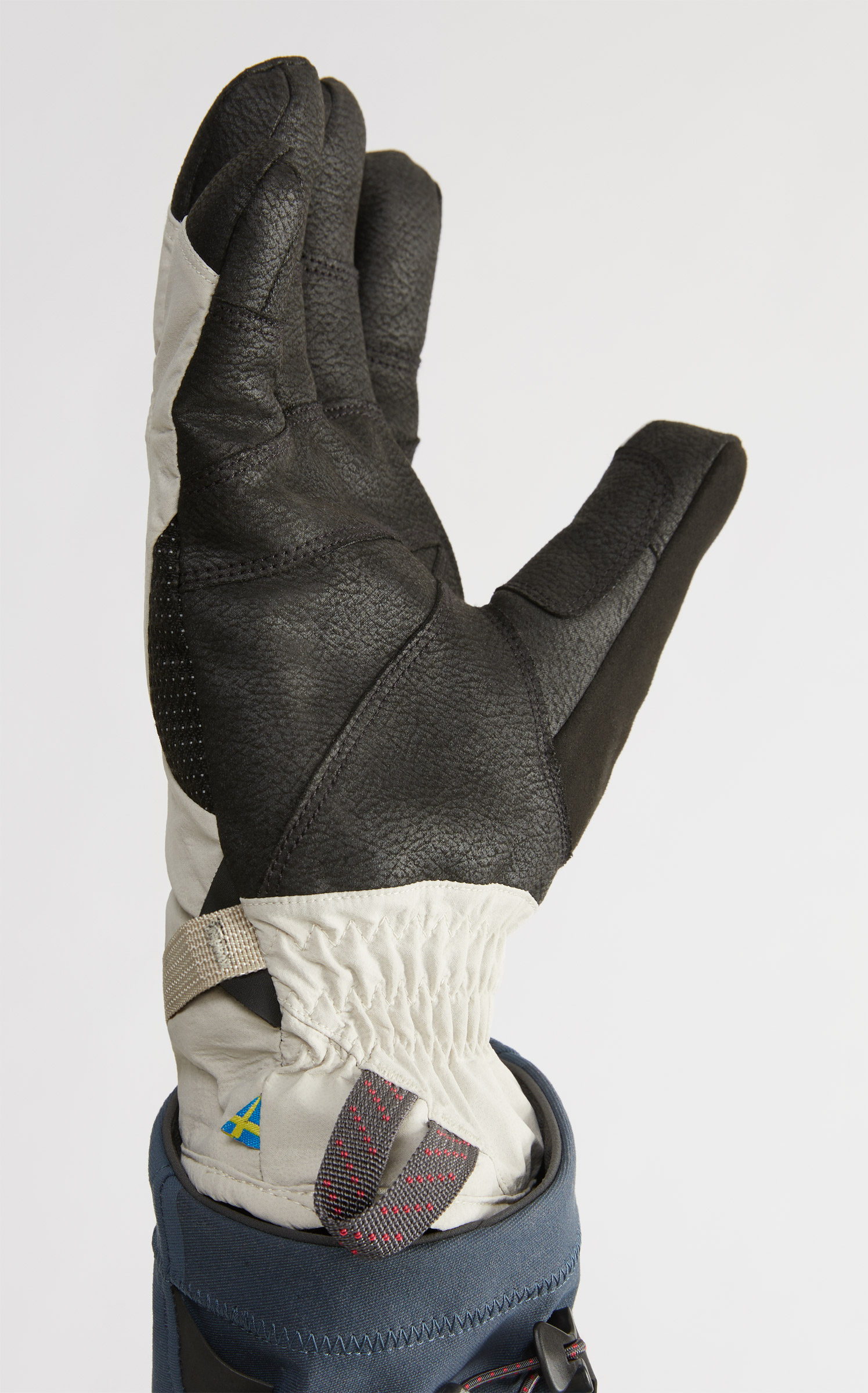 Kvaser Gloves