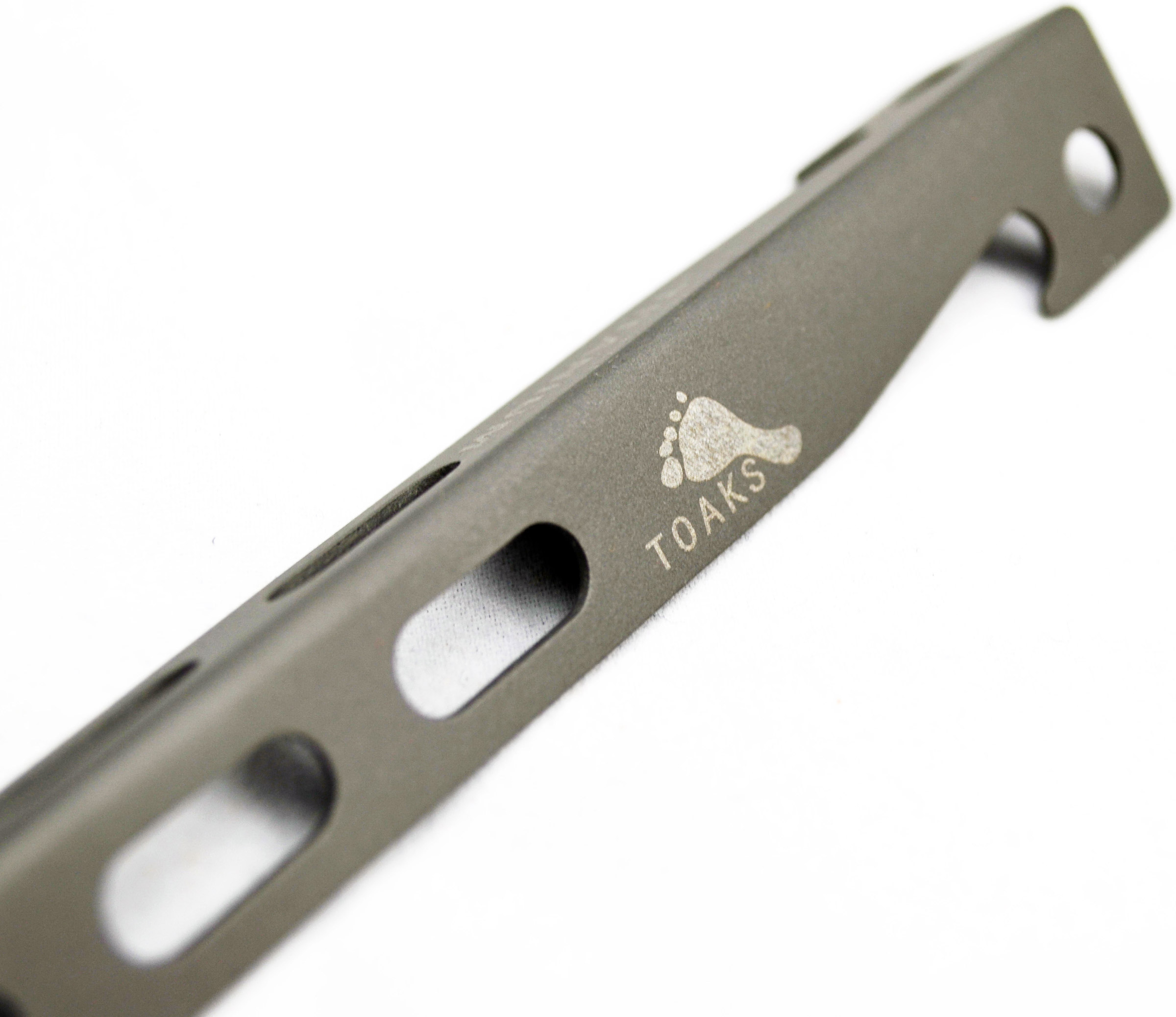 Titanium Large V-Shaped Pegs, 6 stk