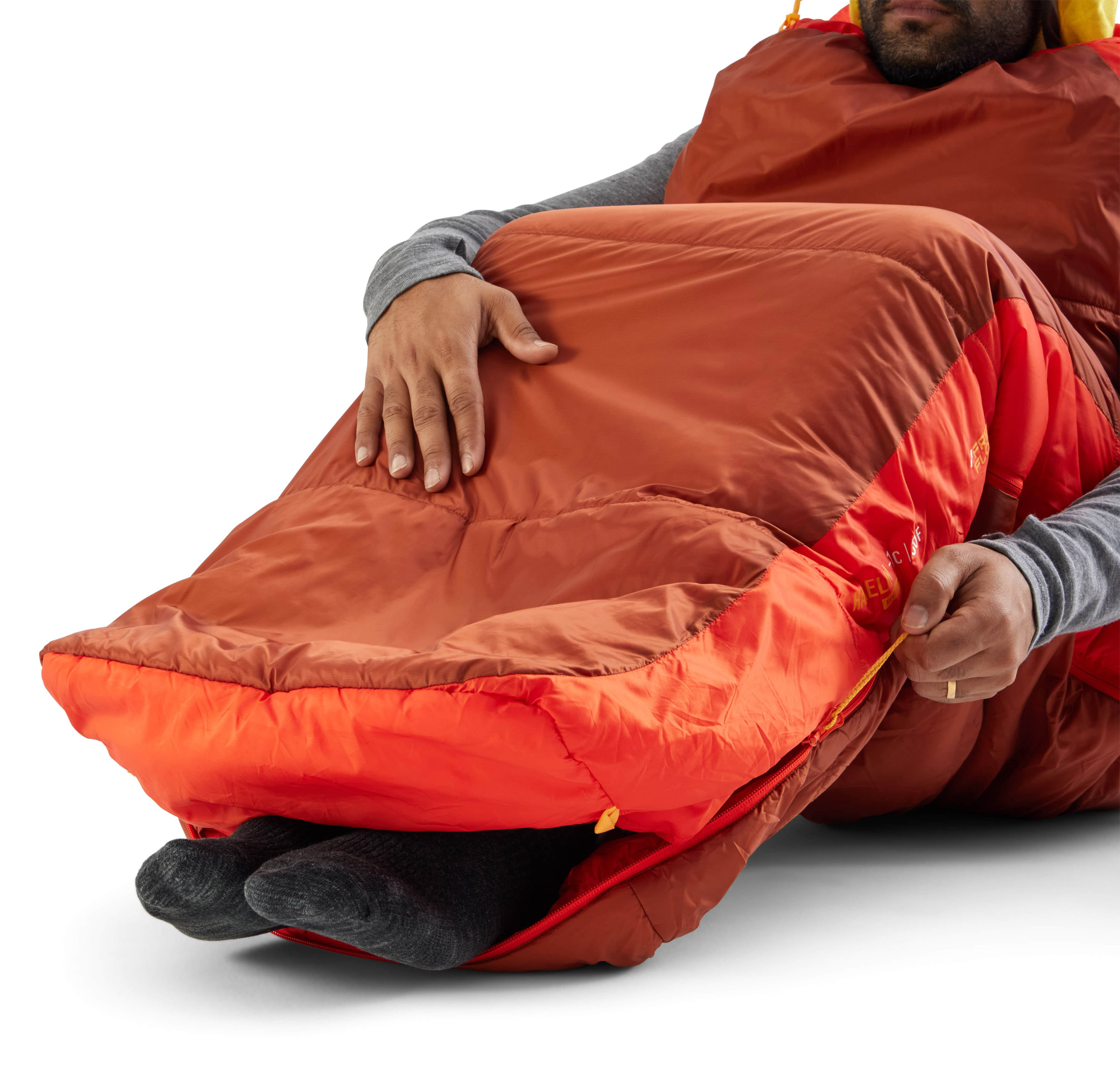 Hamelin Synthetic Sleeping Bag -1C/30F Regular Fibersovepose