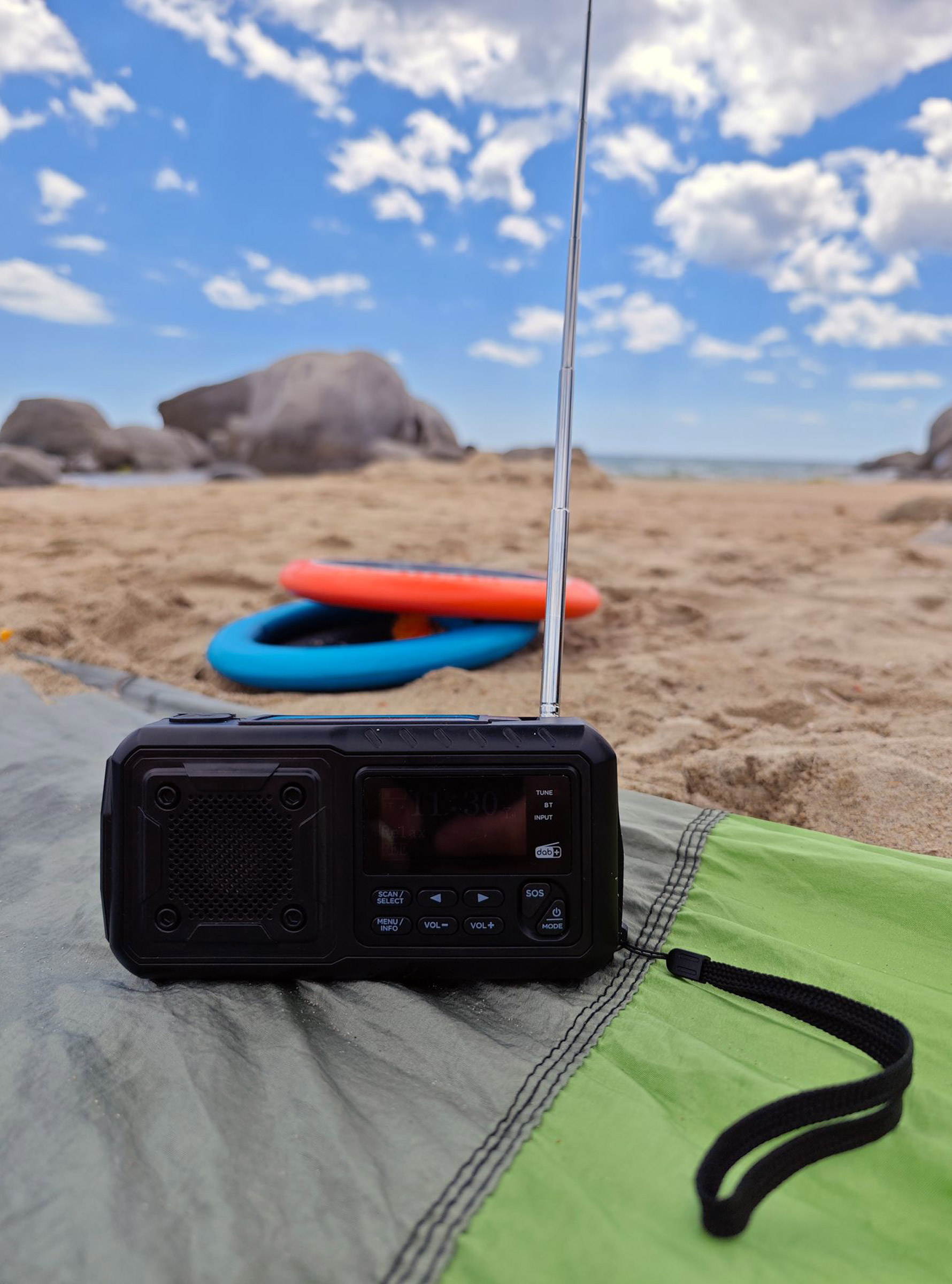 Crank Radio Multi DAB+ Nødradio med Håndsving