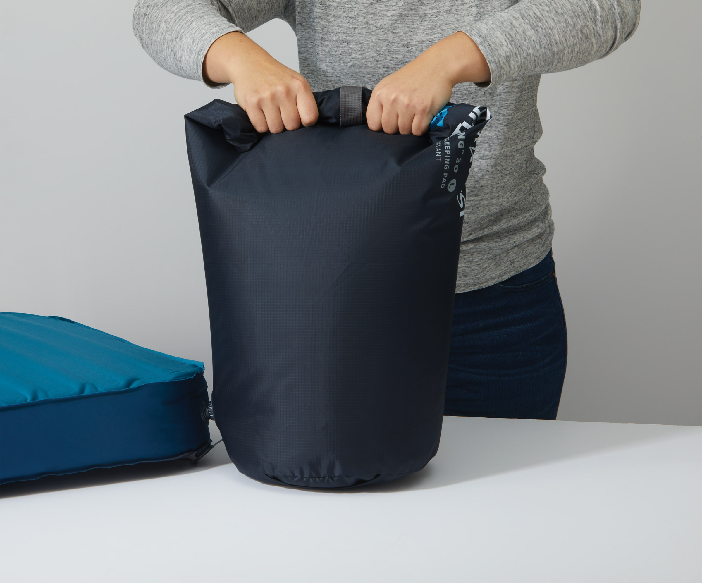 MondoKing 3D Large Selvoppustende Liggeunderlag