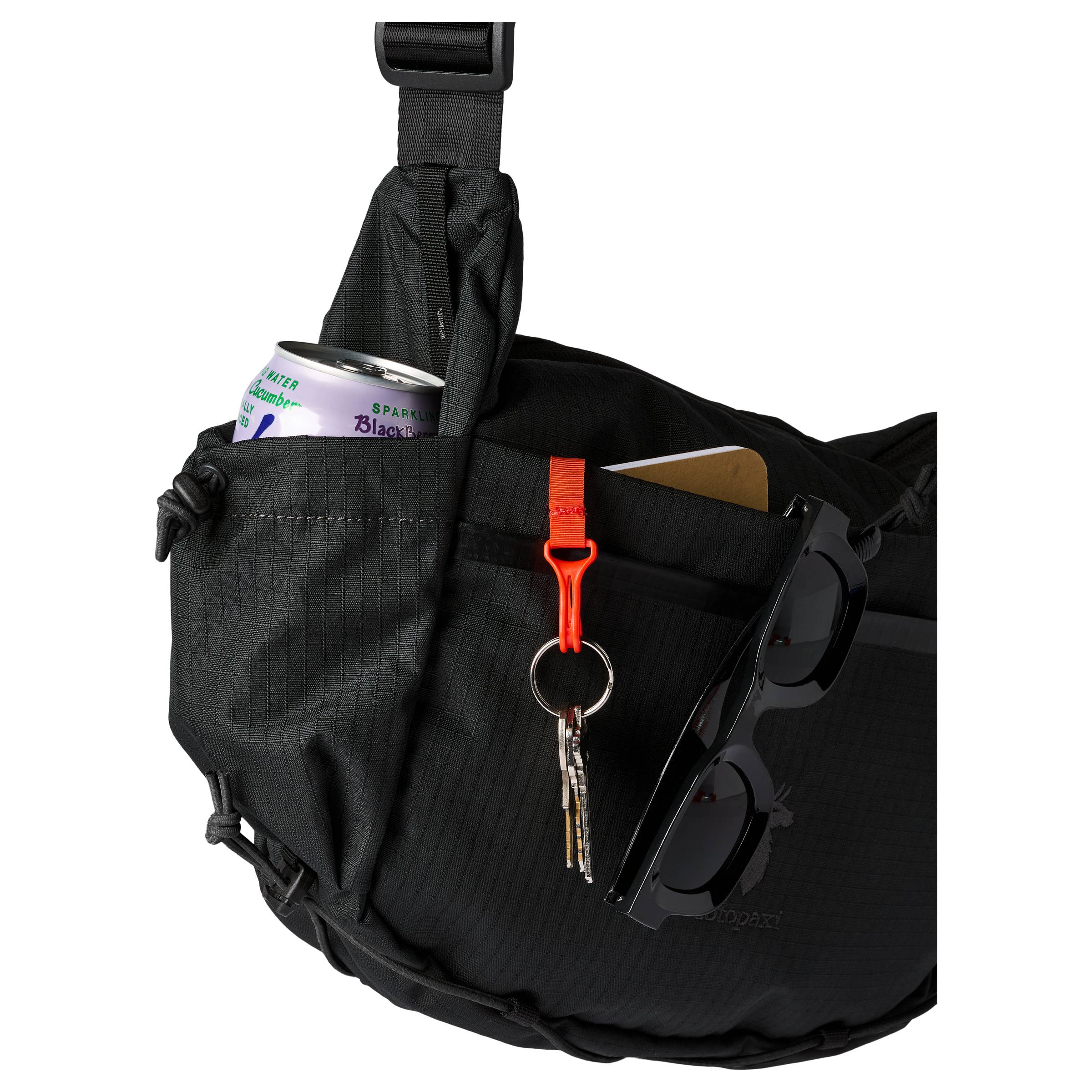 Viaje 9L Shoulder Bag