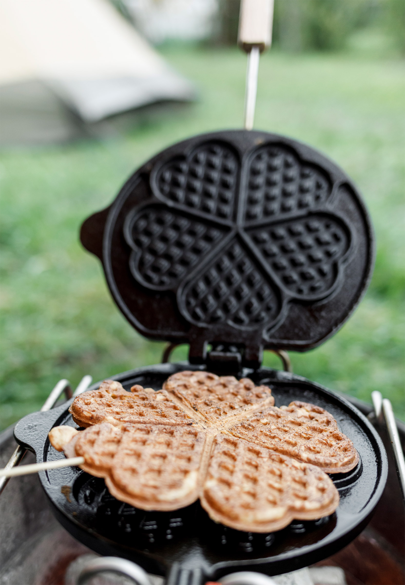 Rotating Waffle Iron