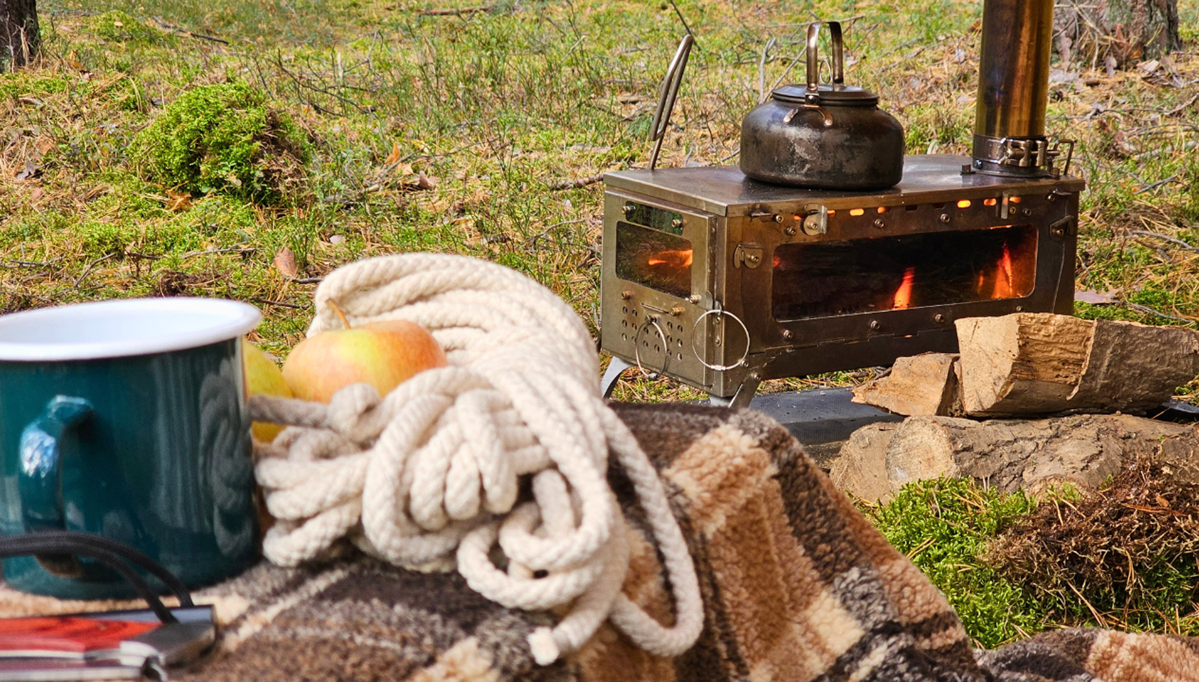 Fastfold Large Camping Stove with 2 Windows