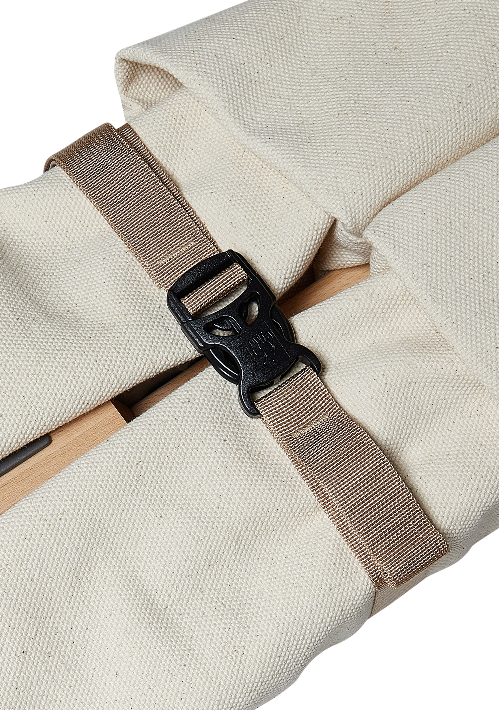 Rold Wooden Feltseng