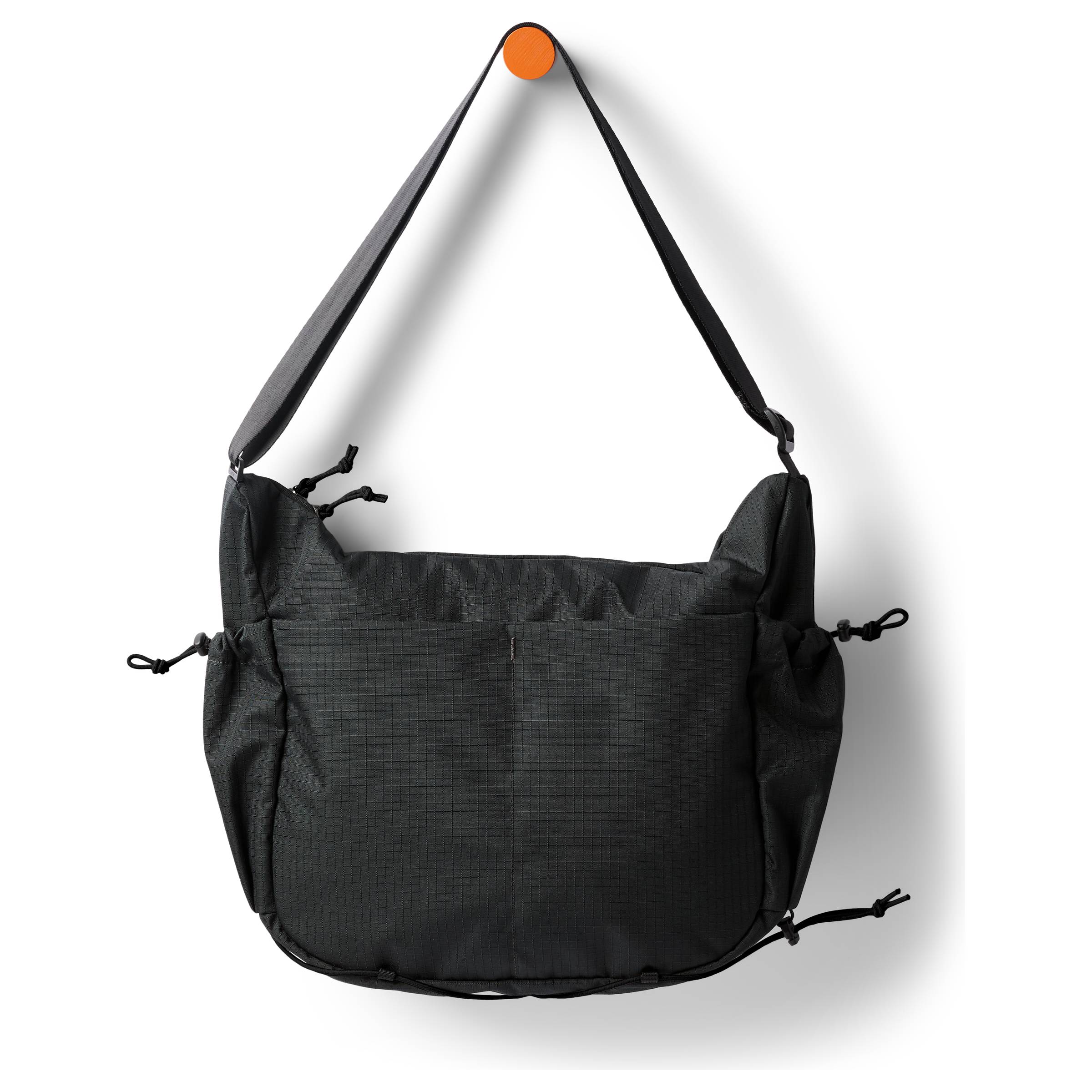 Viaje 12L Shoulder Bag