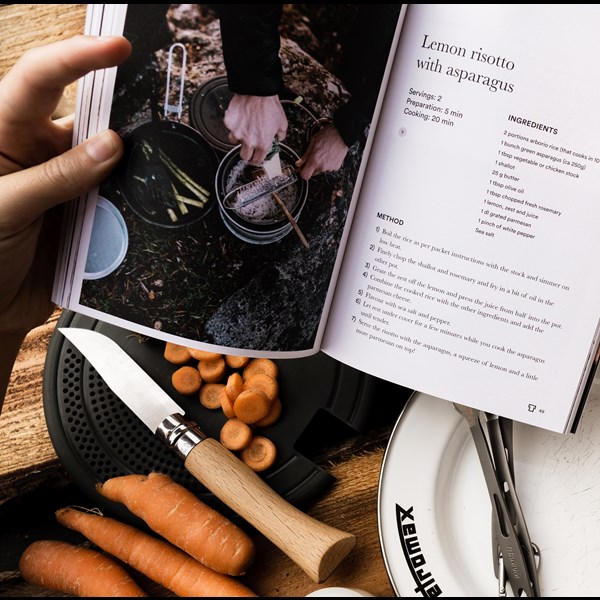 Trangia Moment - The Outdoor Cookbook, English