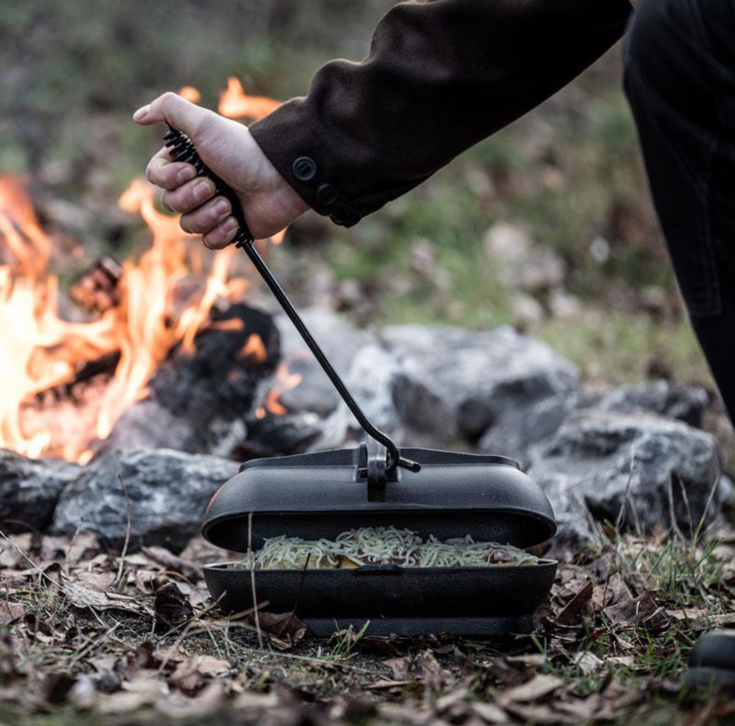 Dutch Oven Lid Lifter