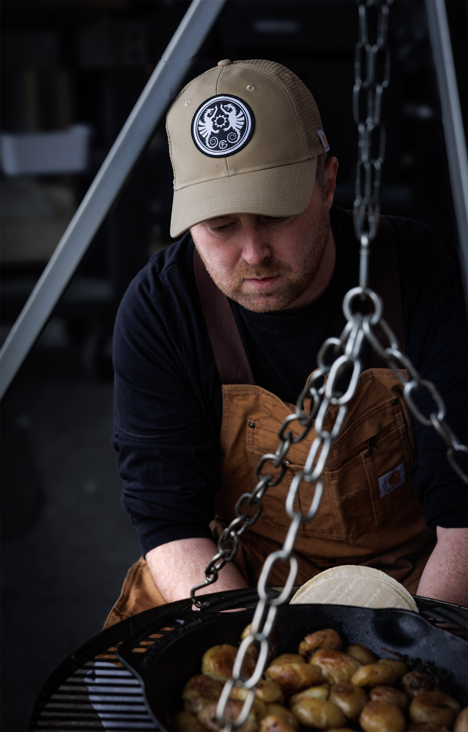 Fire Skillet w/Two Handles FP25H