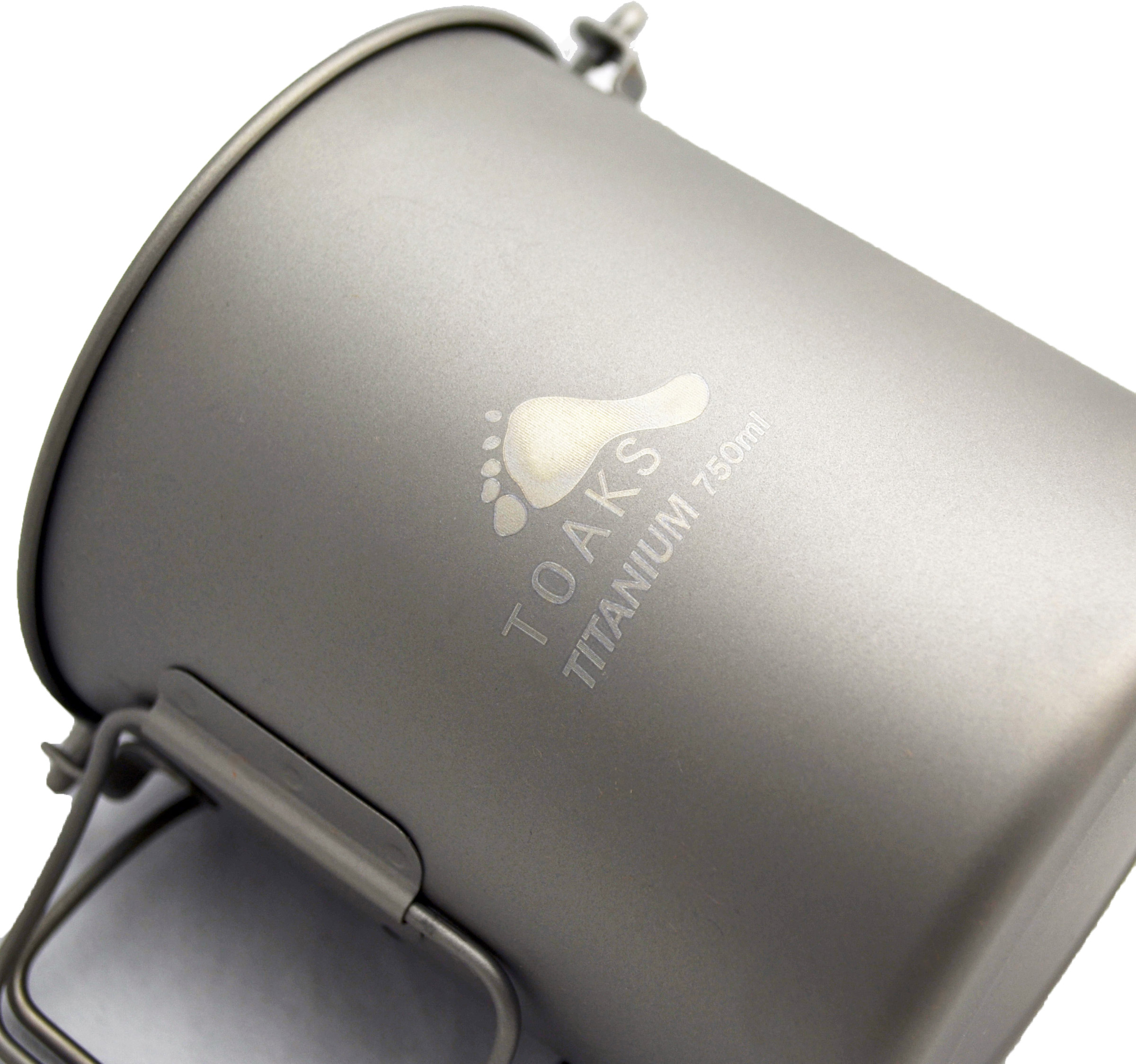 Titanium 750 ml Pot with Bail Handle