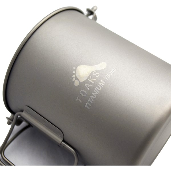 Titanium 750 ml Pot with Bail Handle