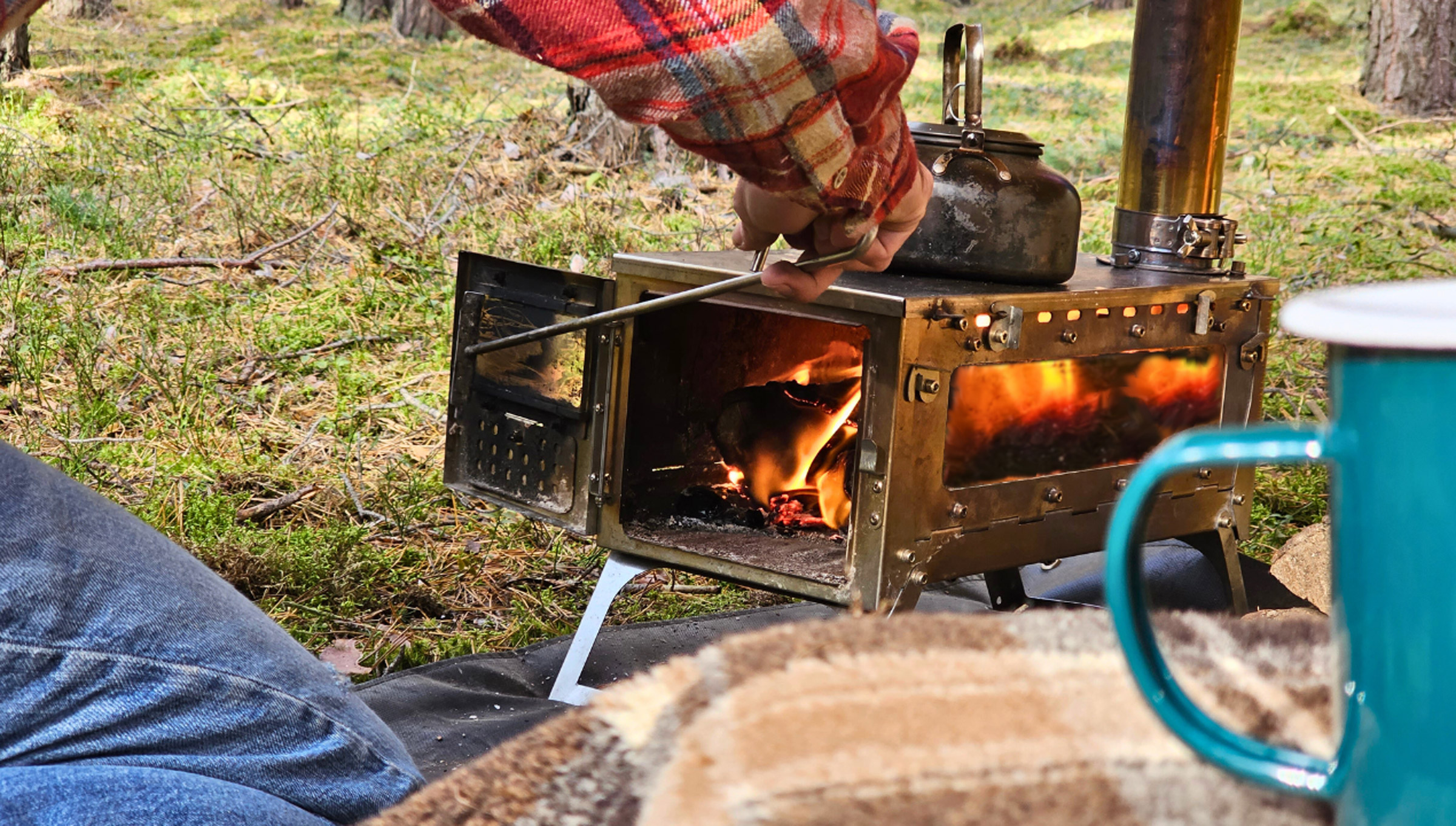 Fastfold Large Camping Stove with 2 Windows