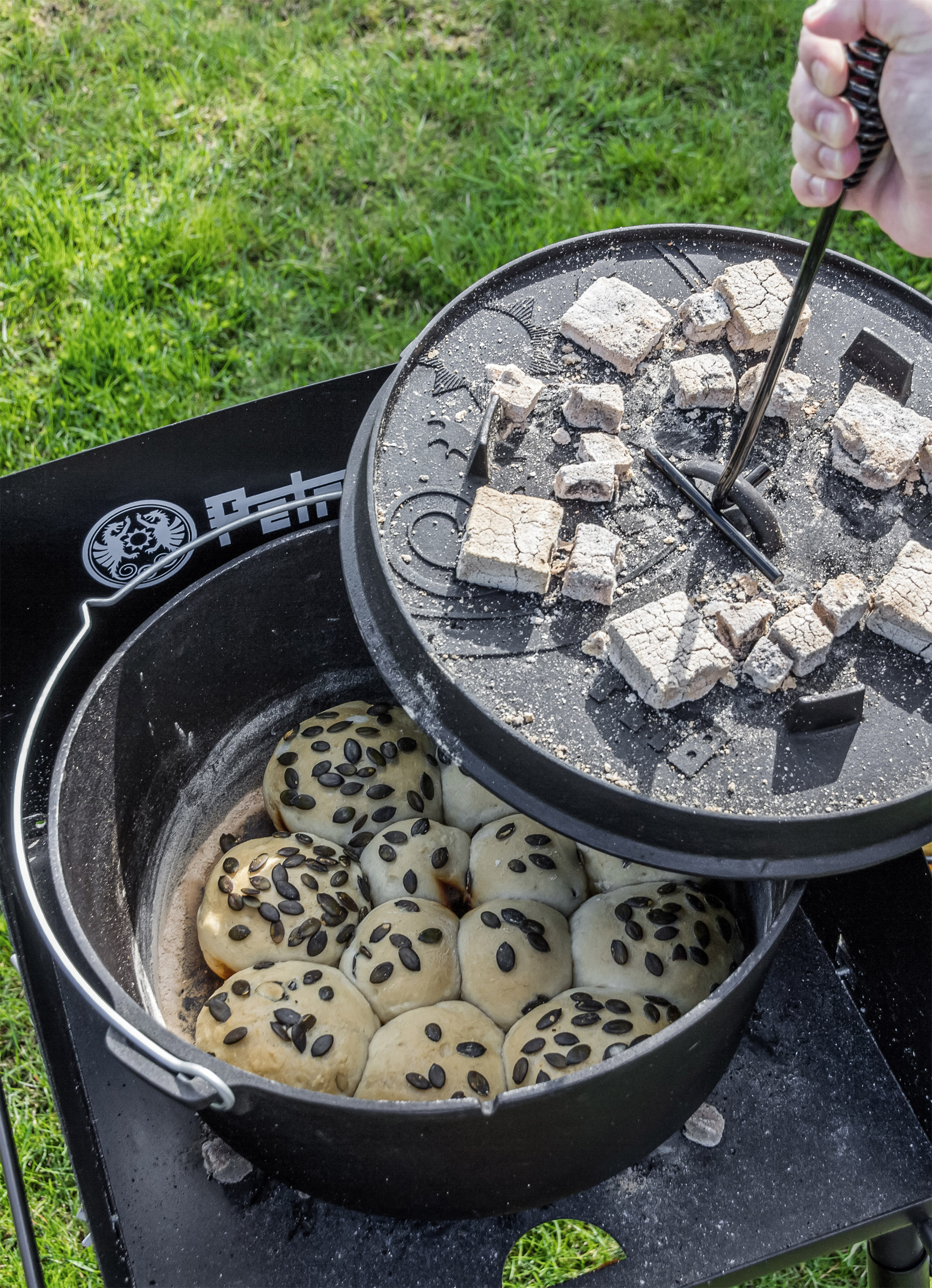 Dutch Oven FT18 Plane Bottom