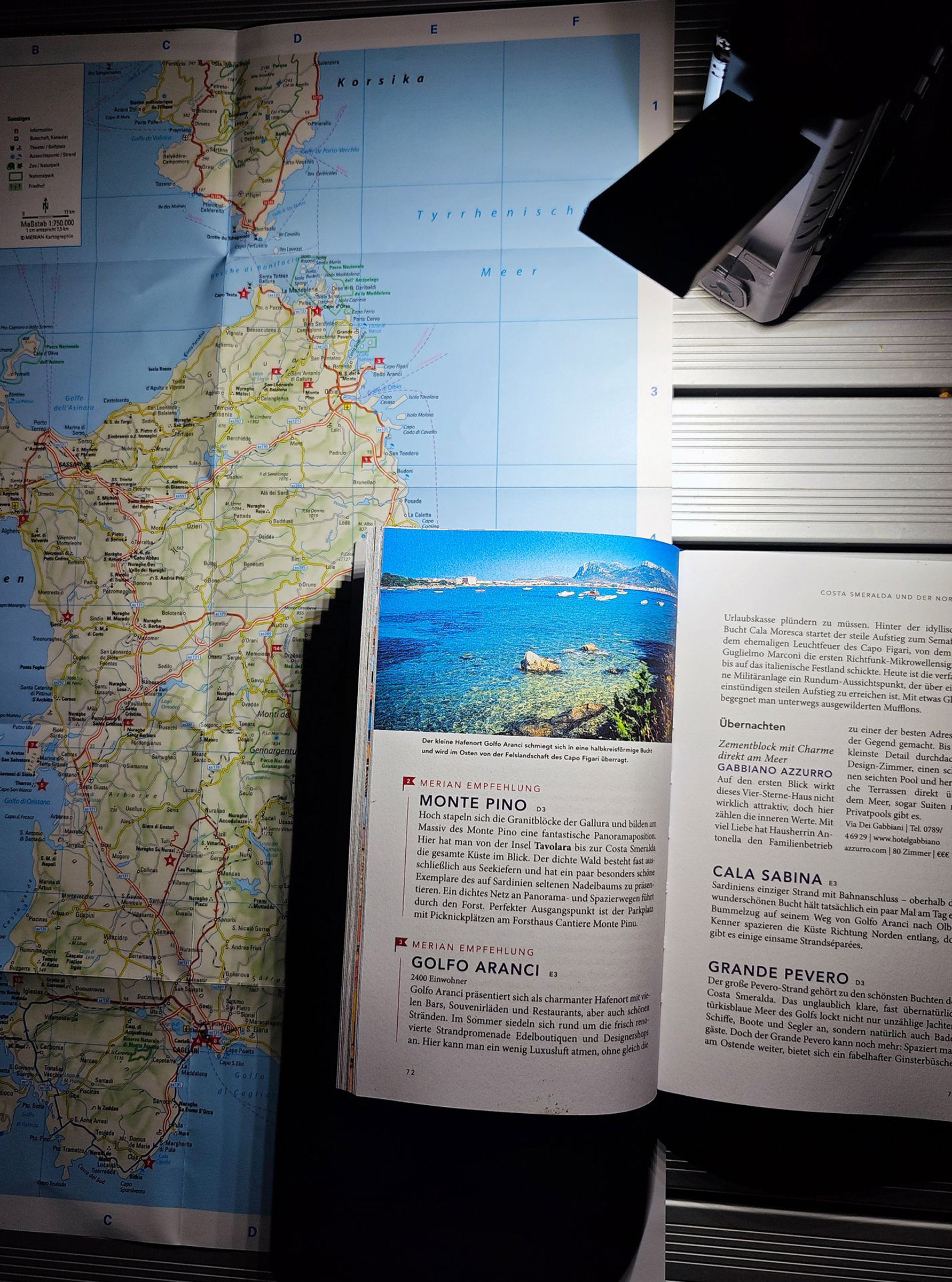 Crank Radio Multi DAB+ Nødradio med Håndsving