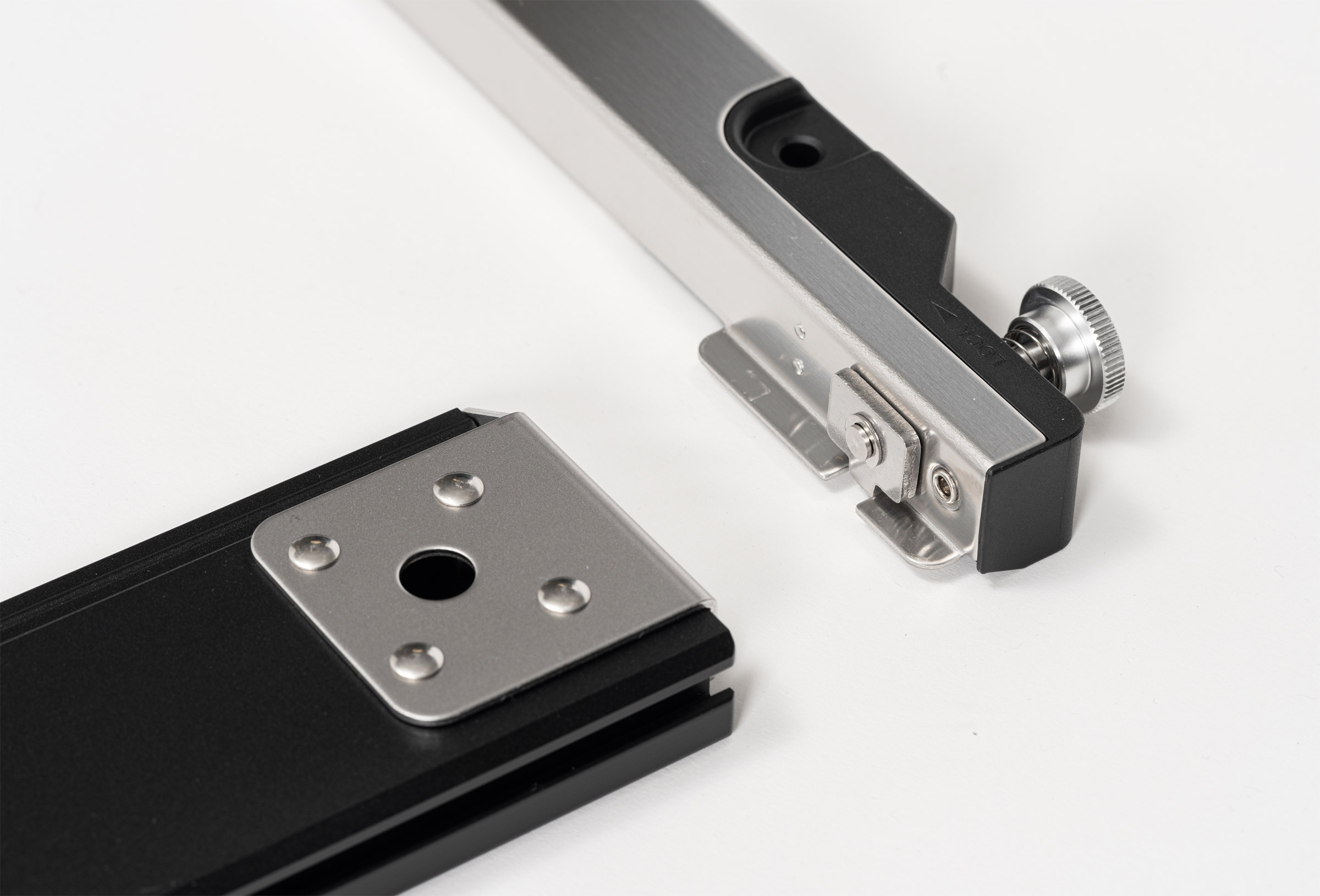 Collapsible IGT 3 Unit Frame