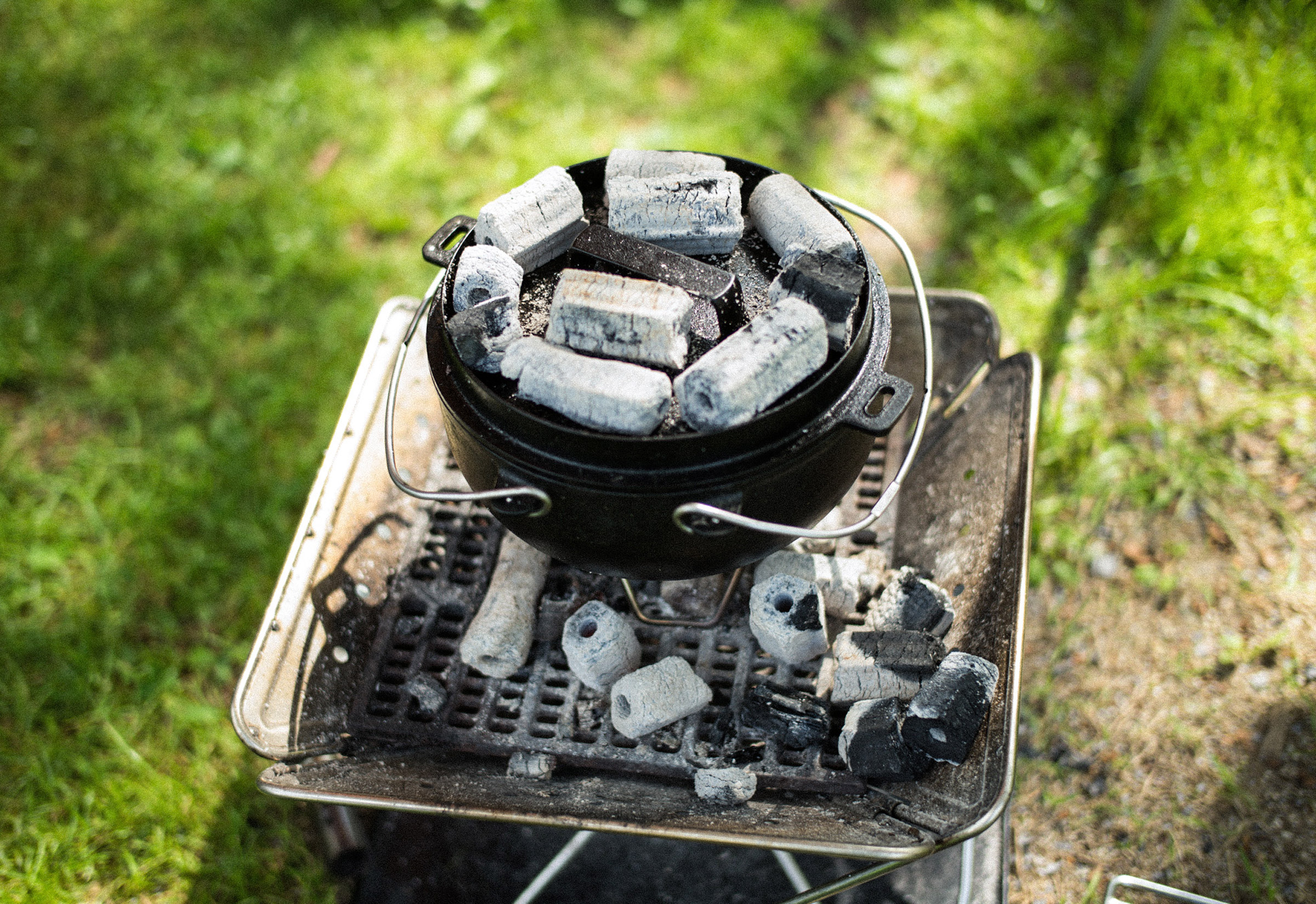 Fireplace Cast Iron Coal Bed Large