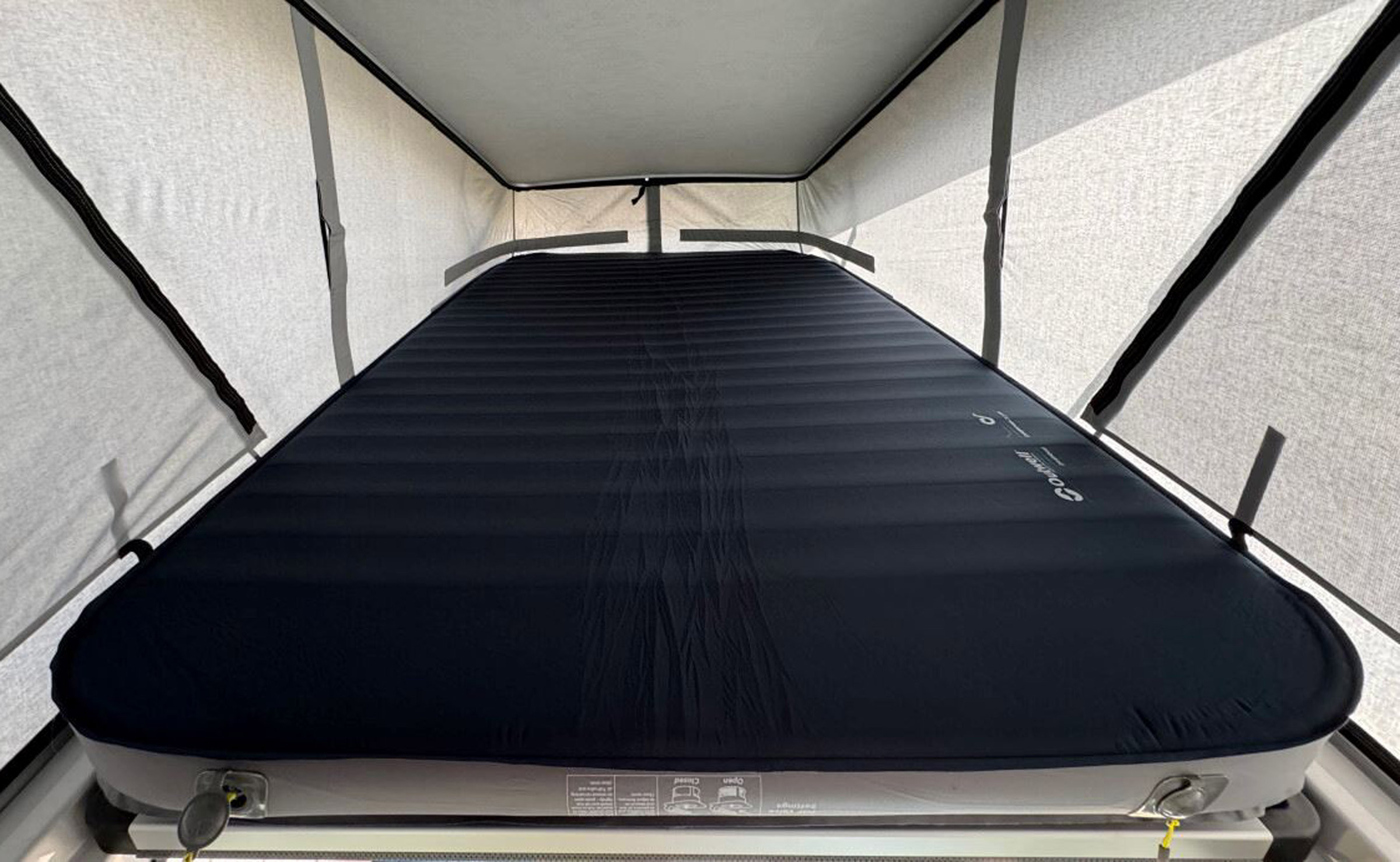 Dreamboat Campervan Selvoppustende Liggeunderlag