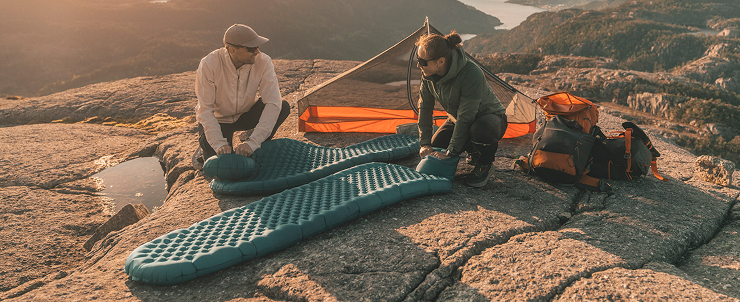 HeatCore 5.9R Large Oppusteligt Liggeunderlag