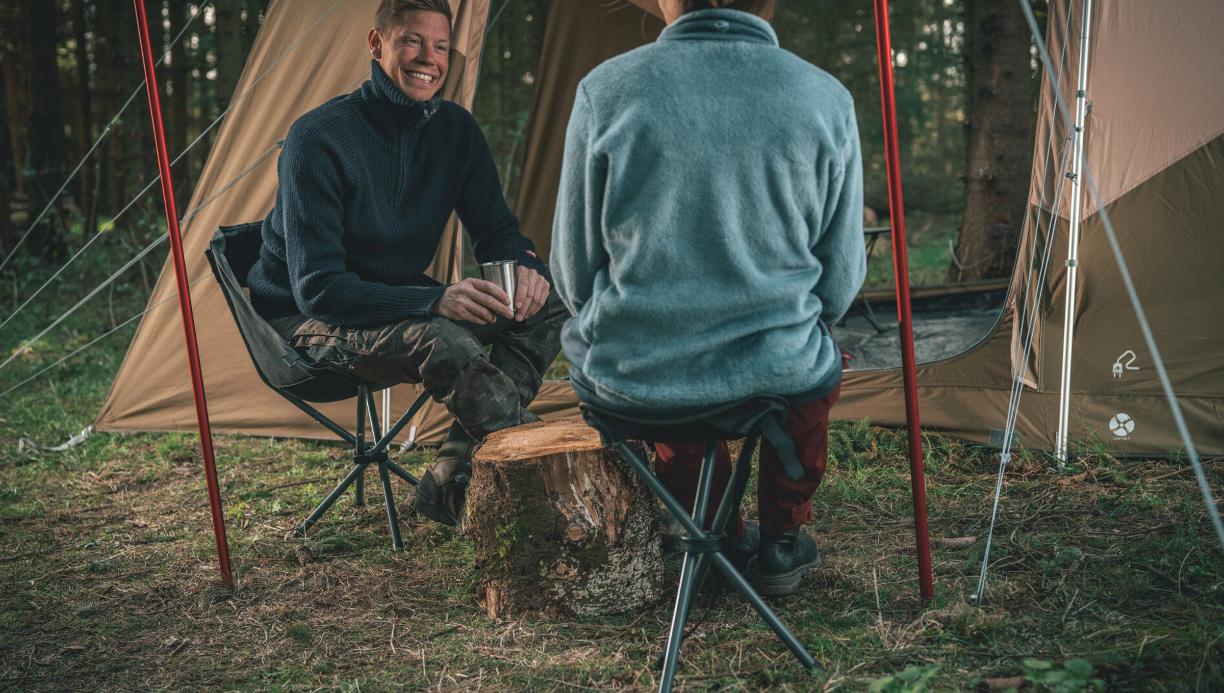 Searcher Stool 3-Benet Stol