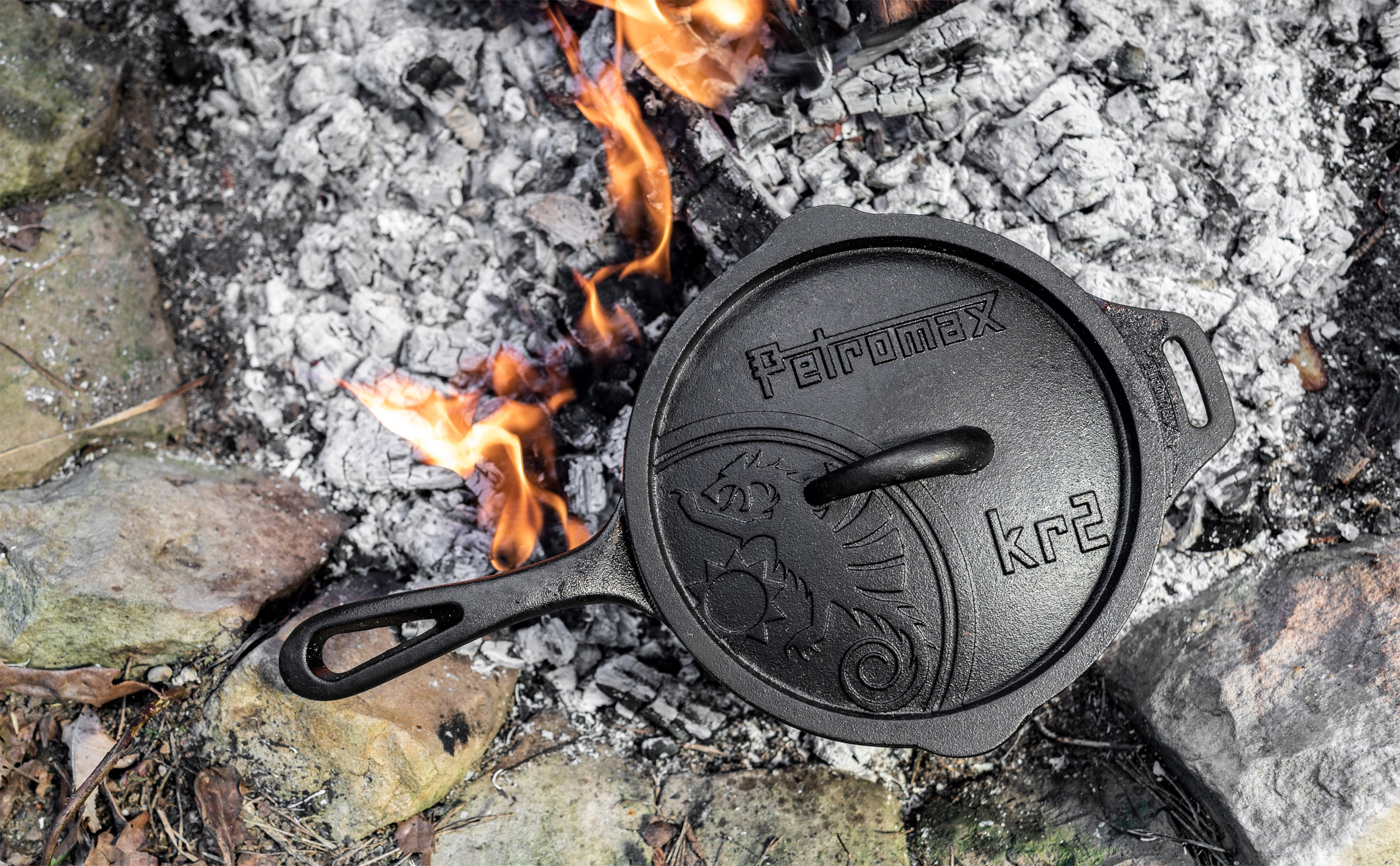 Cast-Iron Saucepan with Lid KR2