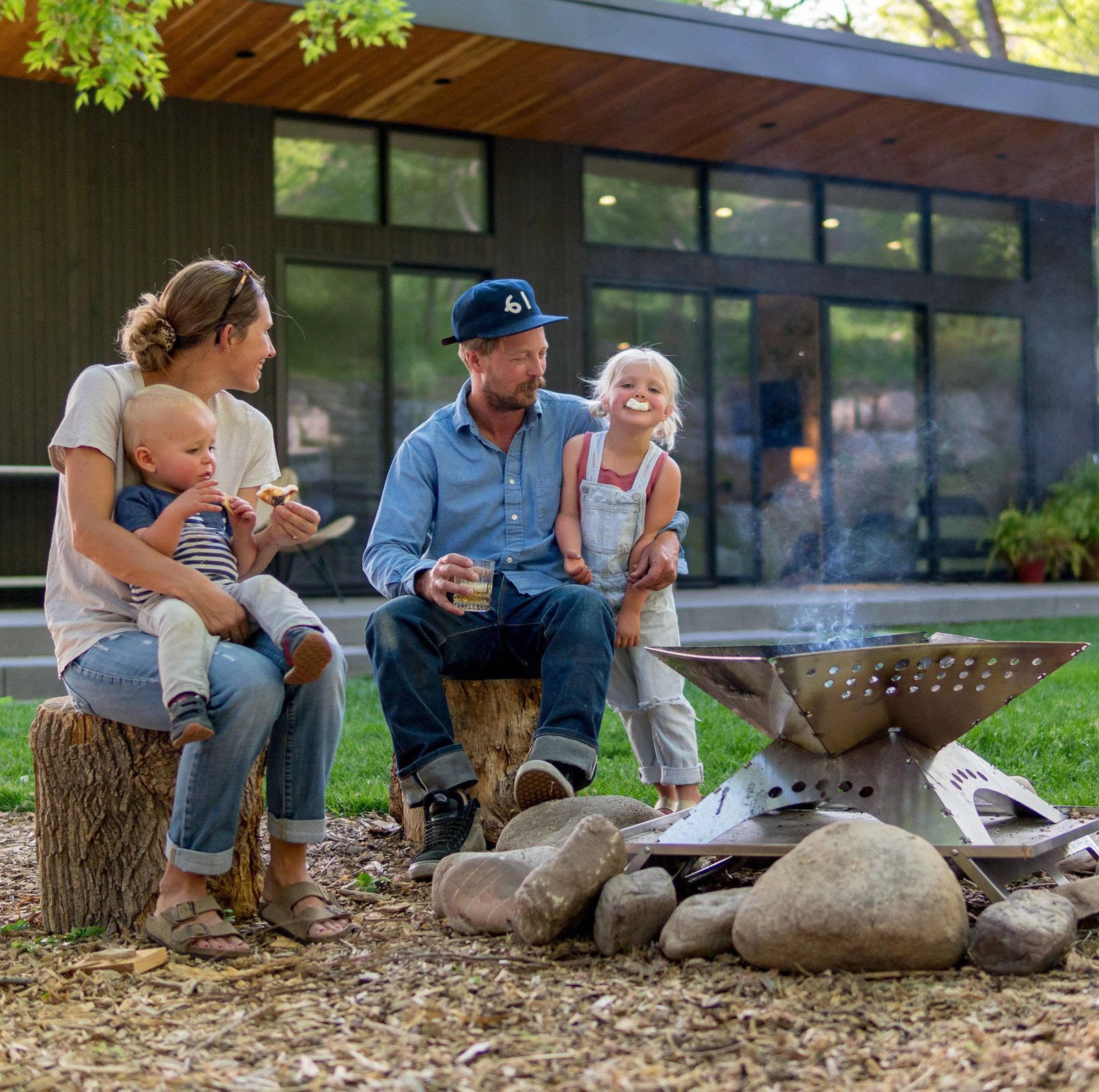 Accessory Table for X-Large Flat Firepit
