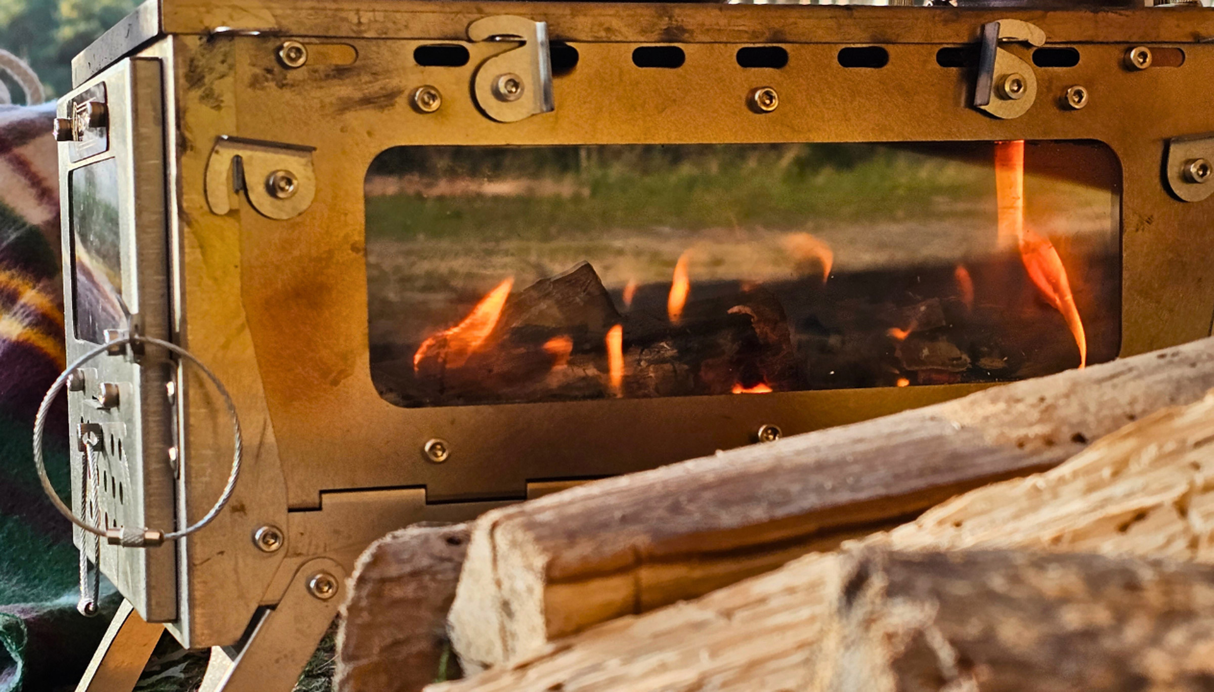 Fastfold Compact Camping Stove with 2 Windows