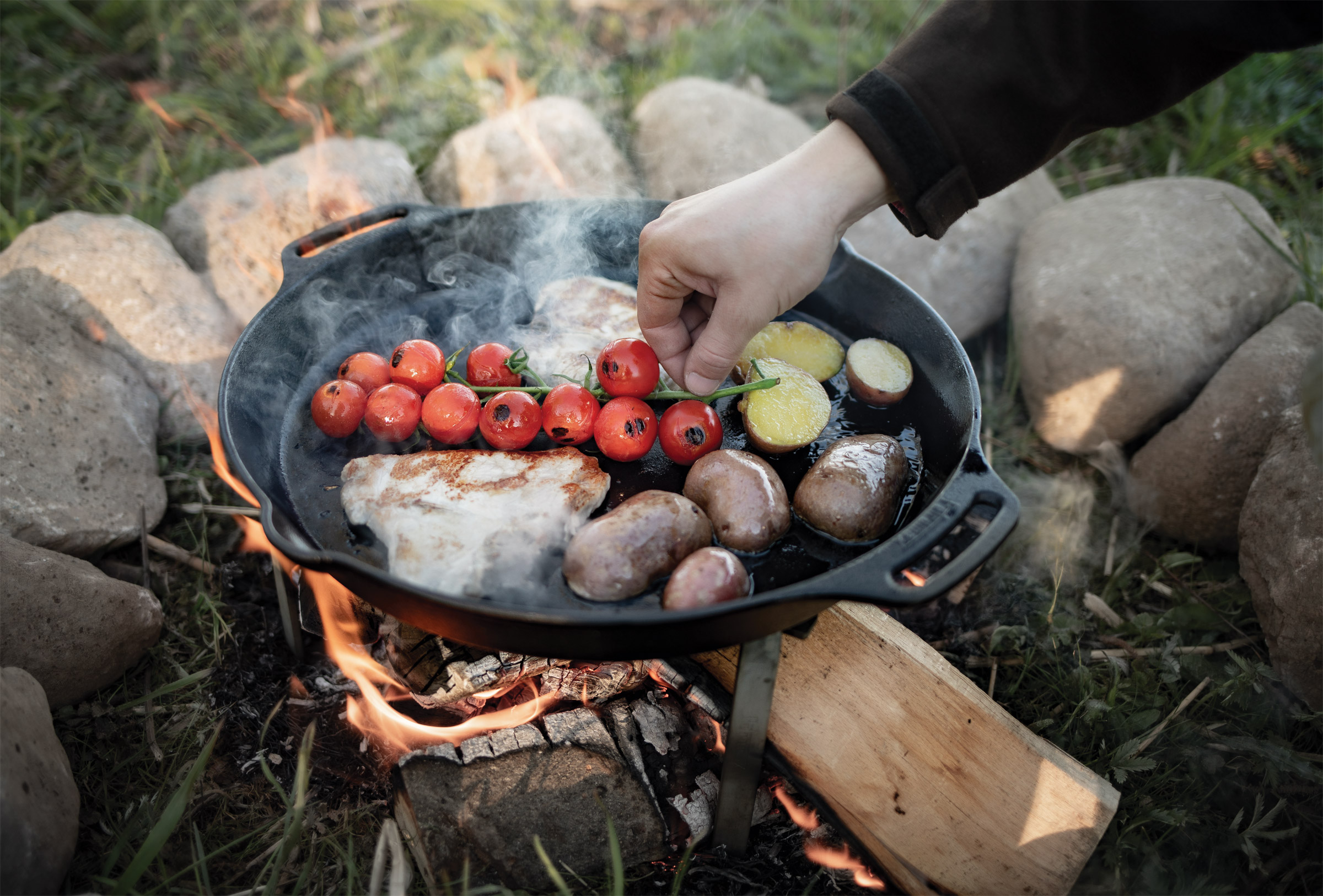 Fire Skillet w/Two Handles FP40H