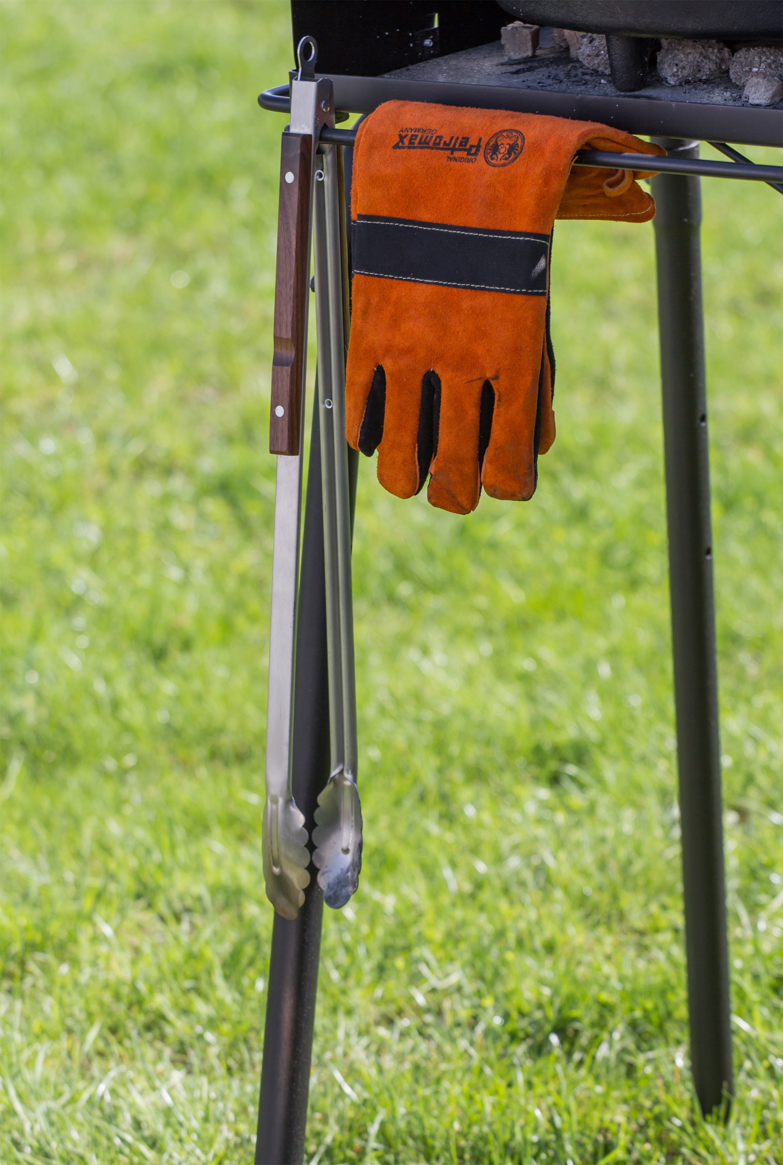 Dutch Oven Table FE45