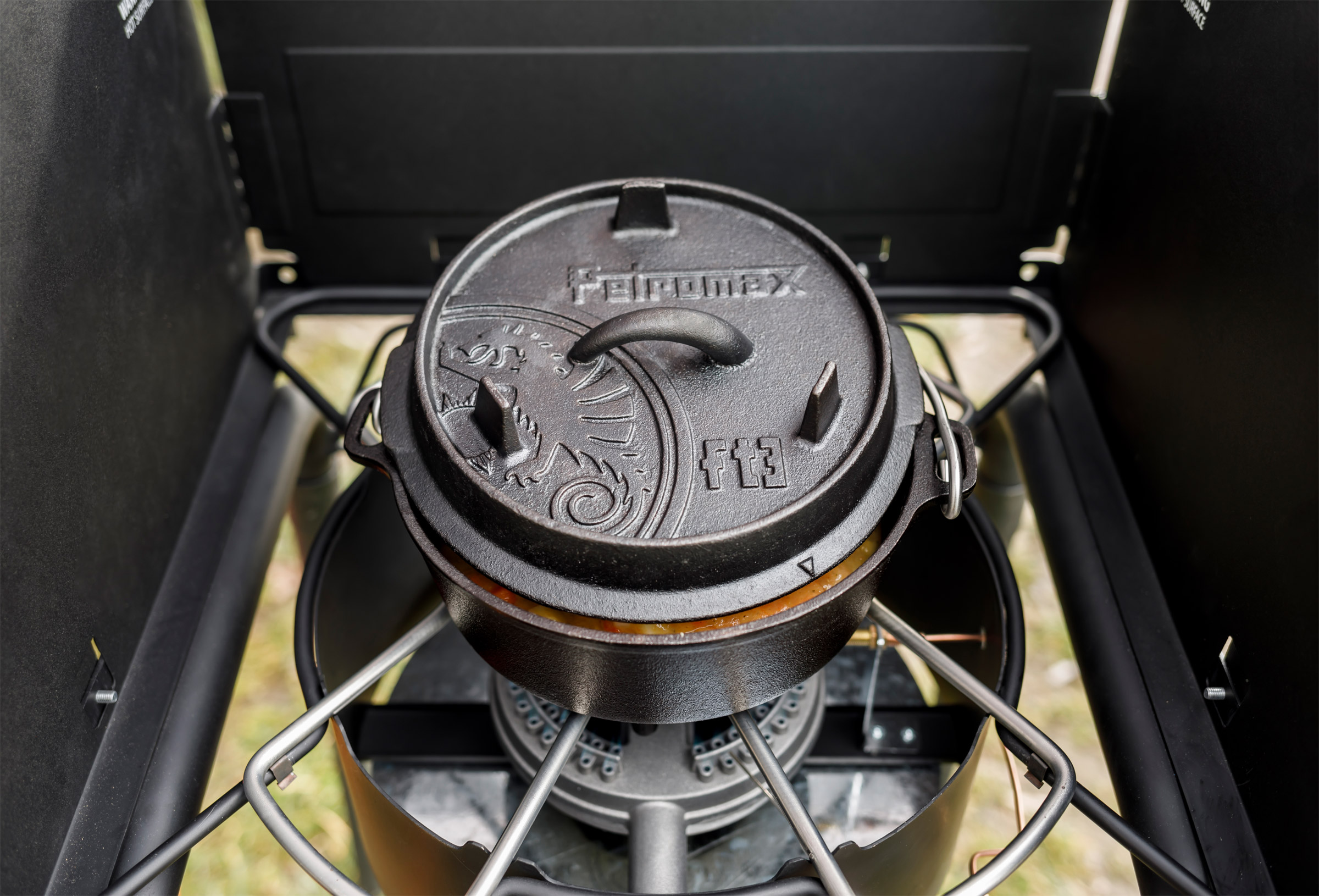 Dutch Oven FT3 Plane Bottom