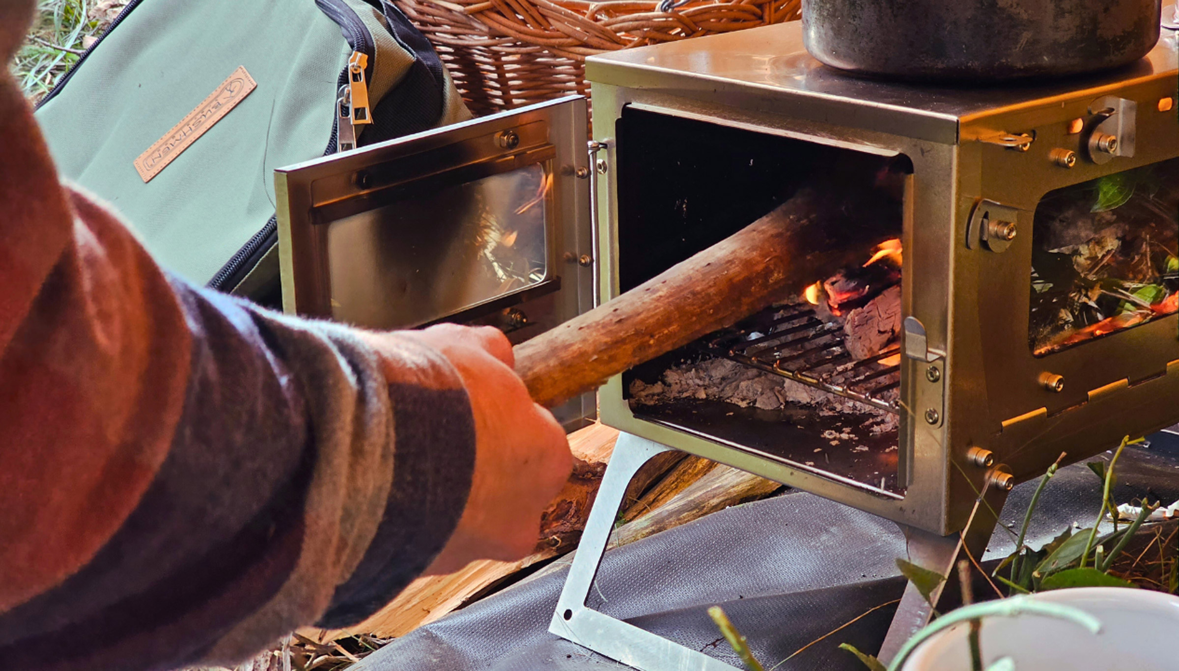 Fastfold Titanium Camping Stove with 2 Windows